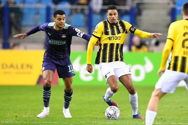 开云网站-清晨荷甲传出新动向，塞维利亚造点机会，管理层表态：管理层满意，控场能力受关注(西甲塞维利亚换帅)